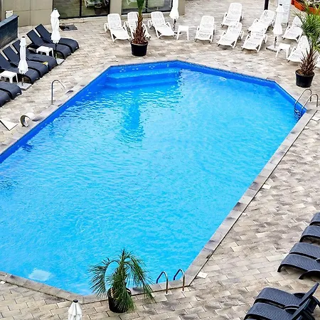 Crystal 26 - Pool